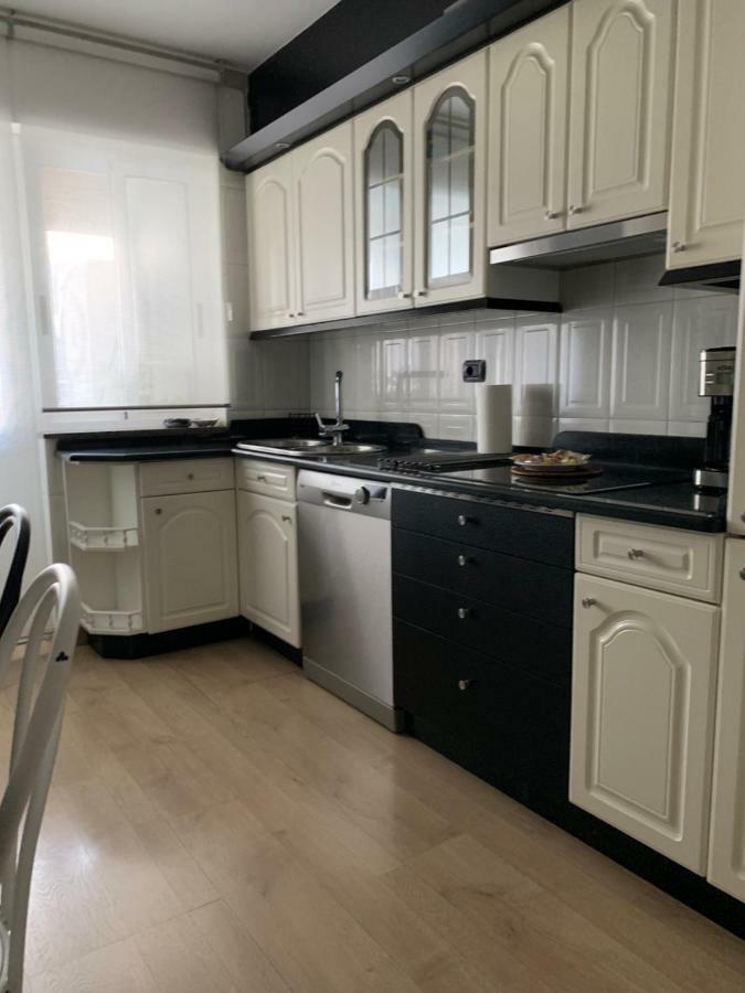 Oktheway Praza Galicia Apartment ซาร์เรีย ภายนอก รูปภาพ
