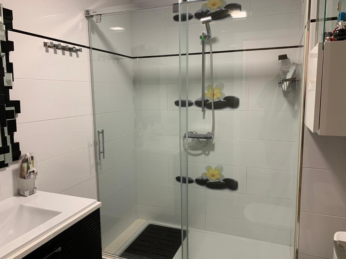 Oktheway Praza Galicia Apartment ซาร์เรีย ภายนอก รูปภาพ